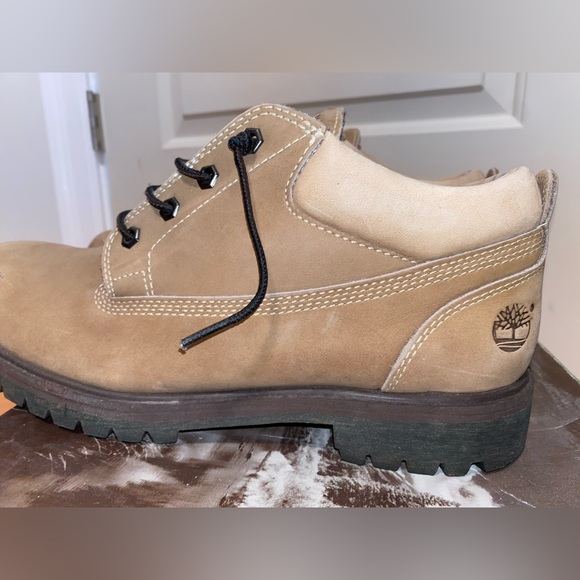 Timberland sz10.5 - Picture 2 of 5